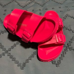 Pink Birkenstock sandals. Size 40. Worn maybe a couple times. Like new!!!
